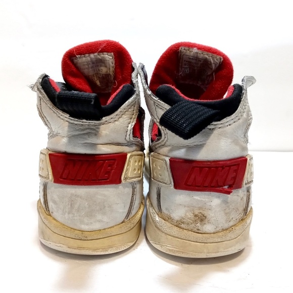 Vintage 90s NIKE FLIGHT High Top Sneakers - Kid's Size 11.5 - Picture 3 of 12